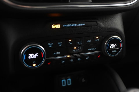 Ford Kuga 1.5 EcoBoost Titanium X | Stoel+Stuurverwarming | Camera | Getint Glas | 18 Inch