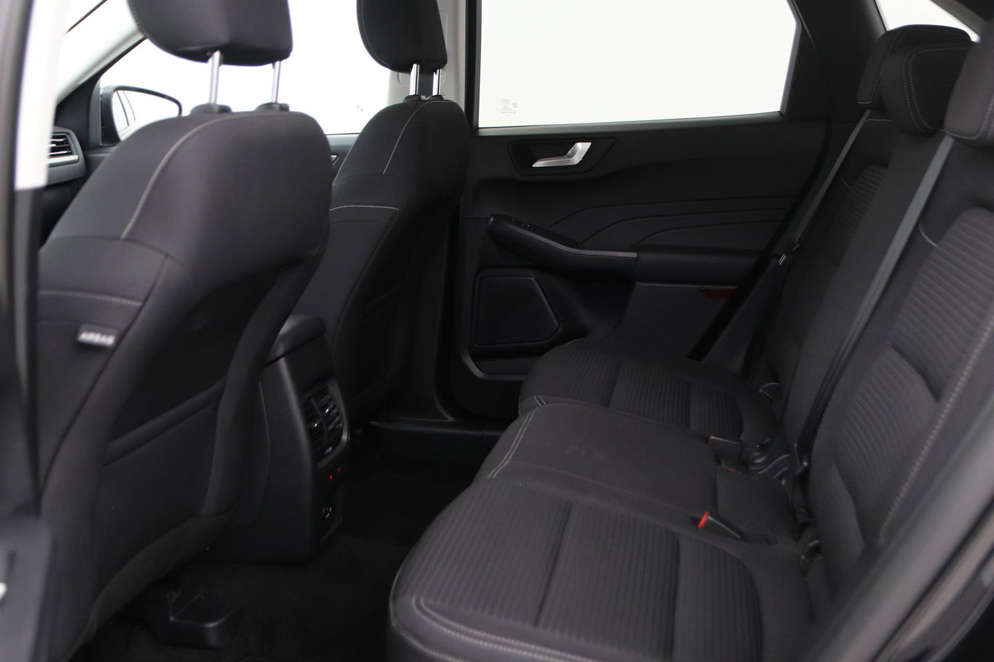Ford Kuga 1.5 EcoBoost Titanium X | Stoel+Stuurverwarming | Camera | Getint Glas | 18 Inch