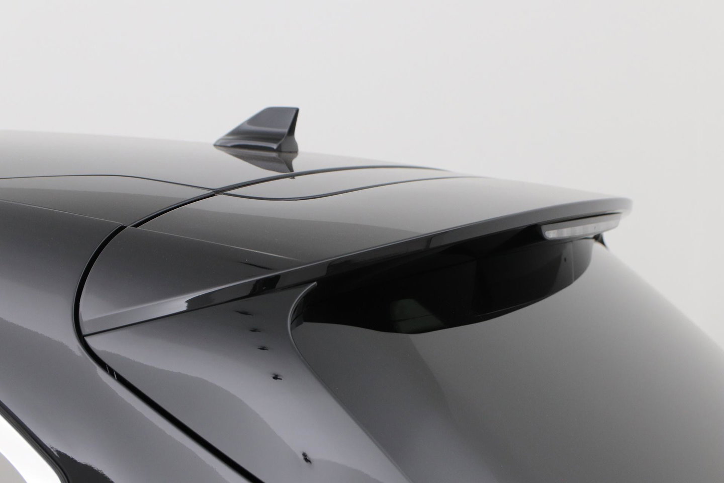 Ford Kuga 1.5 EcoBoost Titanium X | Stoel+Stuurverwarming | Camera | Getint Glas | 18 Inch