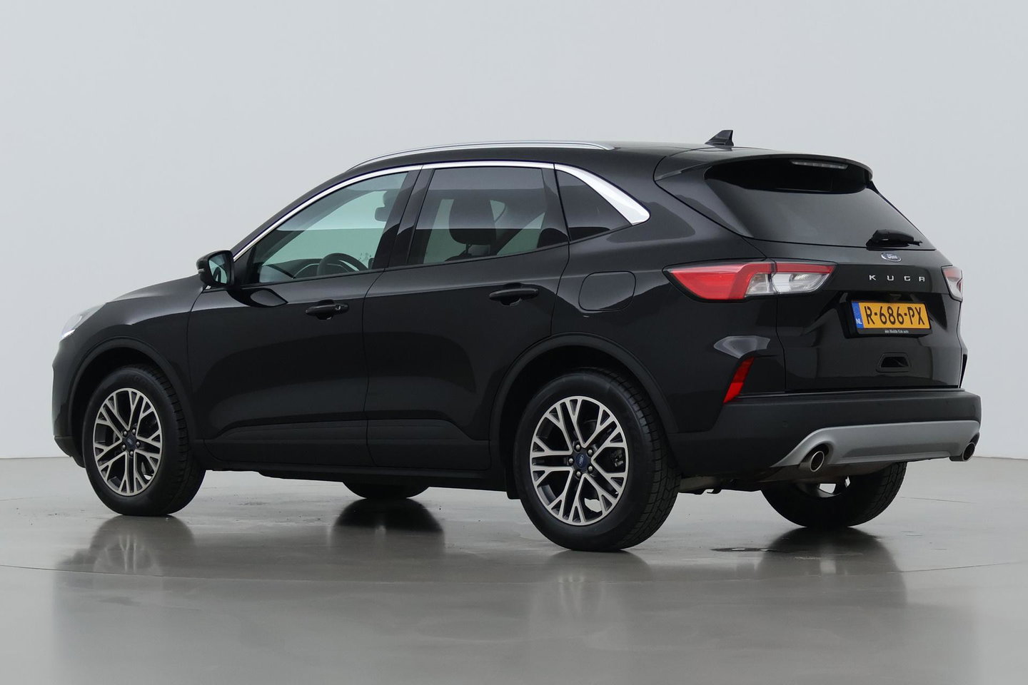 Ford Kuga 1.5 EcoBoost Titanium X | Stoel+Stuurverwarming | Camera | Getint Glas | 18 Inch