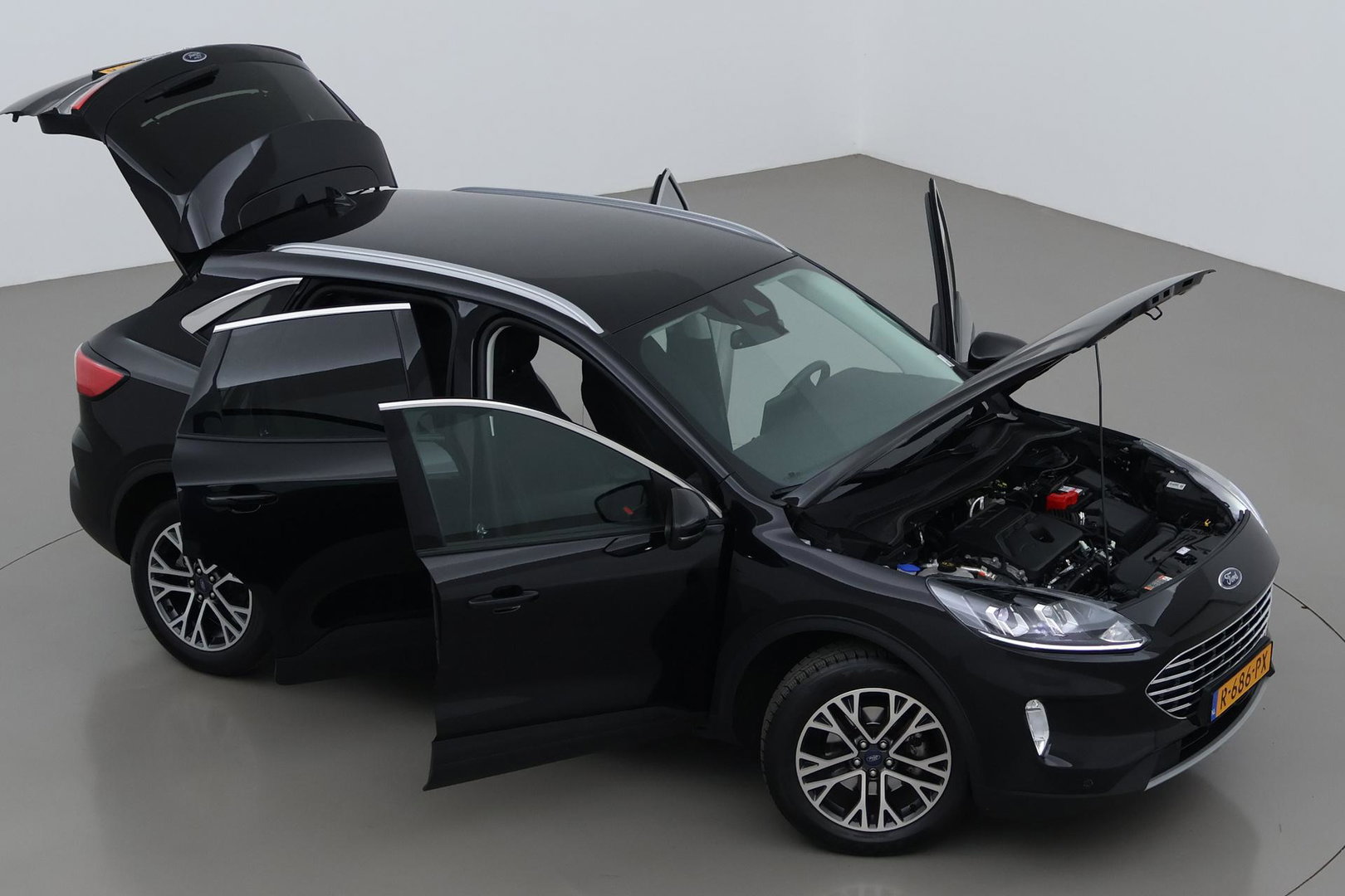 Ford Kuga 1.5 EcoBoost Titanium X | Stoel+Stuurverwarming | Camera | Getint Glas | 18 Inch