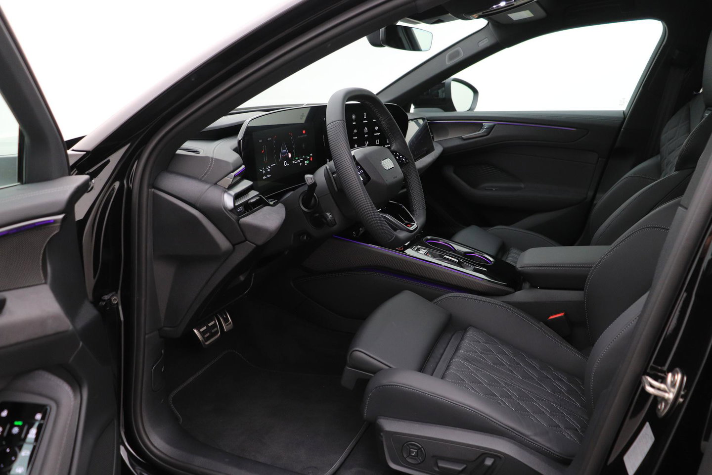 Audi A6 Avant 2.0 e-hybrid quattro S edition Competition | ACC | Luchtvering | Panoramadak | Massage+Ventilatie | Head-Up | 21 inch