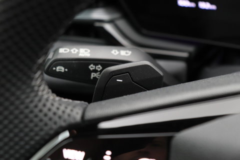 Audi A6 Avant 2.0 e-hybrid quattro S edition Competition | ACC | Luchtvering | Panoramadak | Massage+Ventilatie | Head-Up | 21 inch