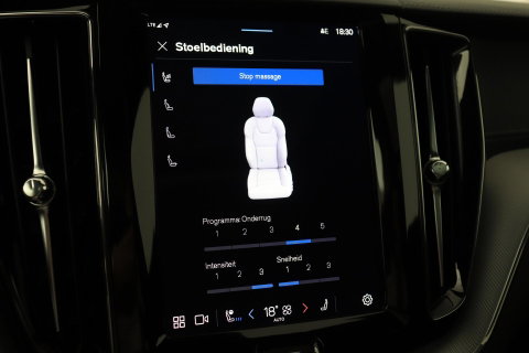 Volvo XC60 T6 Plug-in hybrid Ultra Black Edition | ACC | Luchtvering | Bowers&Wilkins | 360° Camera | Stoelmassage | Panoramadak | Head-Up