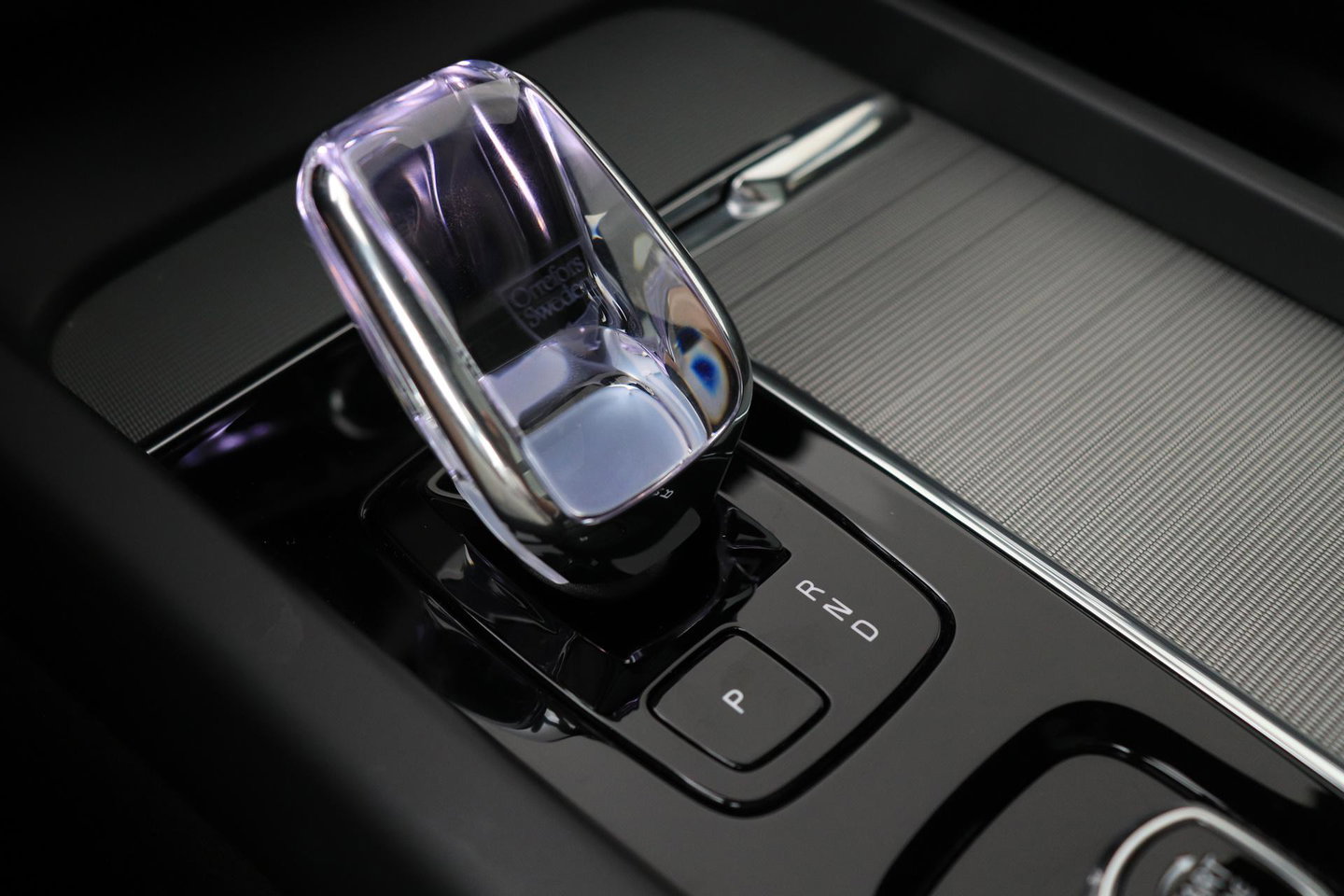Volvo XC60 T6 Plug-in hybrid Ultra Black Edition | ACC | Luchtvering | Bowers&Wilkins | 360° Camera | Stoelmassage | Panoramadak | Head-Up