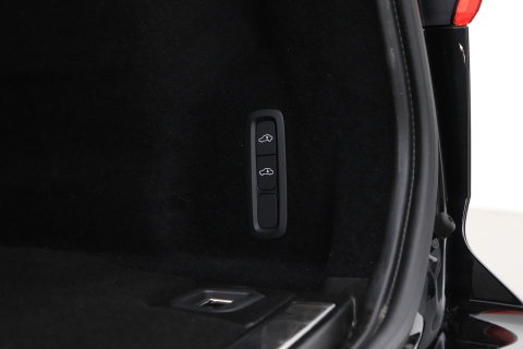 Volvo XC60 T6 Plug-in hybrid Ultra Black Edition | ACC | Luchtvering | Bowers&Wilkins | 360° Camera | Stoelmassage | Panoramadak | Head-Up