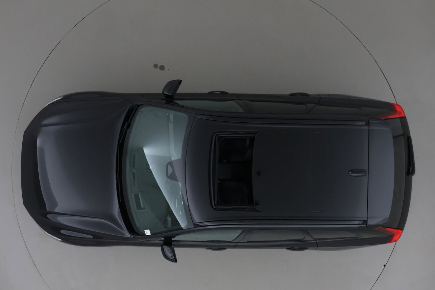 Volvo XC60 T6 Plug-in hybrid Ultra Black Edition | ACC | Luchtvering | Bowers&Wilkins | 360° Camera | Stoelmassage | Panoramadak | Head-Up