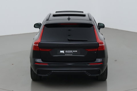 Volvo XC60 T6 Plug-in hybrid Ultra Black Edition | ACC | Luchtvering | Bowers&Wilkins | 360° Camera | Stoelmassage | Panoramadak | Head-Up