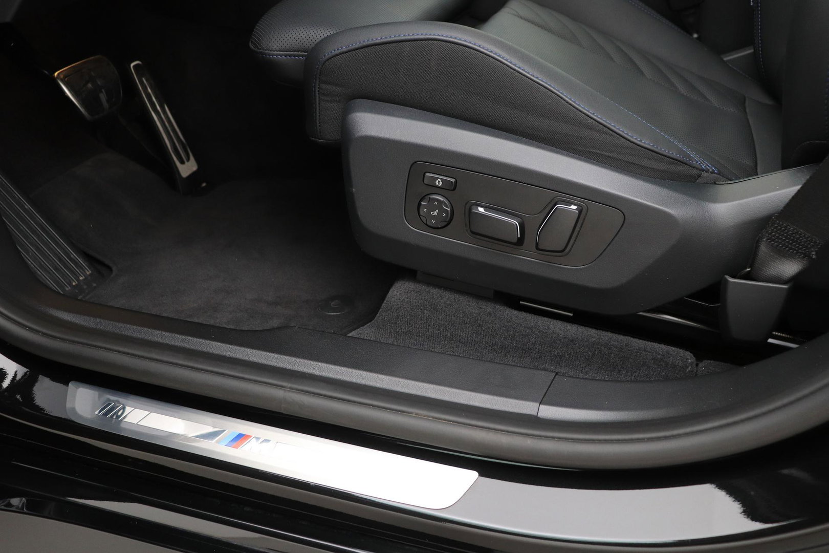 BMW X3 30e xDrive | ACC | M Sportpakket | Head-Up | Trekhaak | Panoramadak | Harman/Kardon | 360° Camera