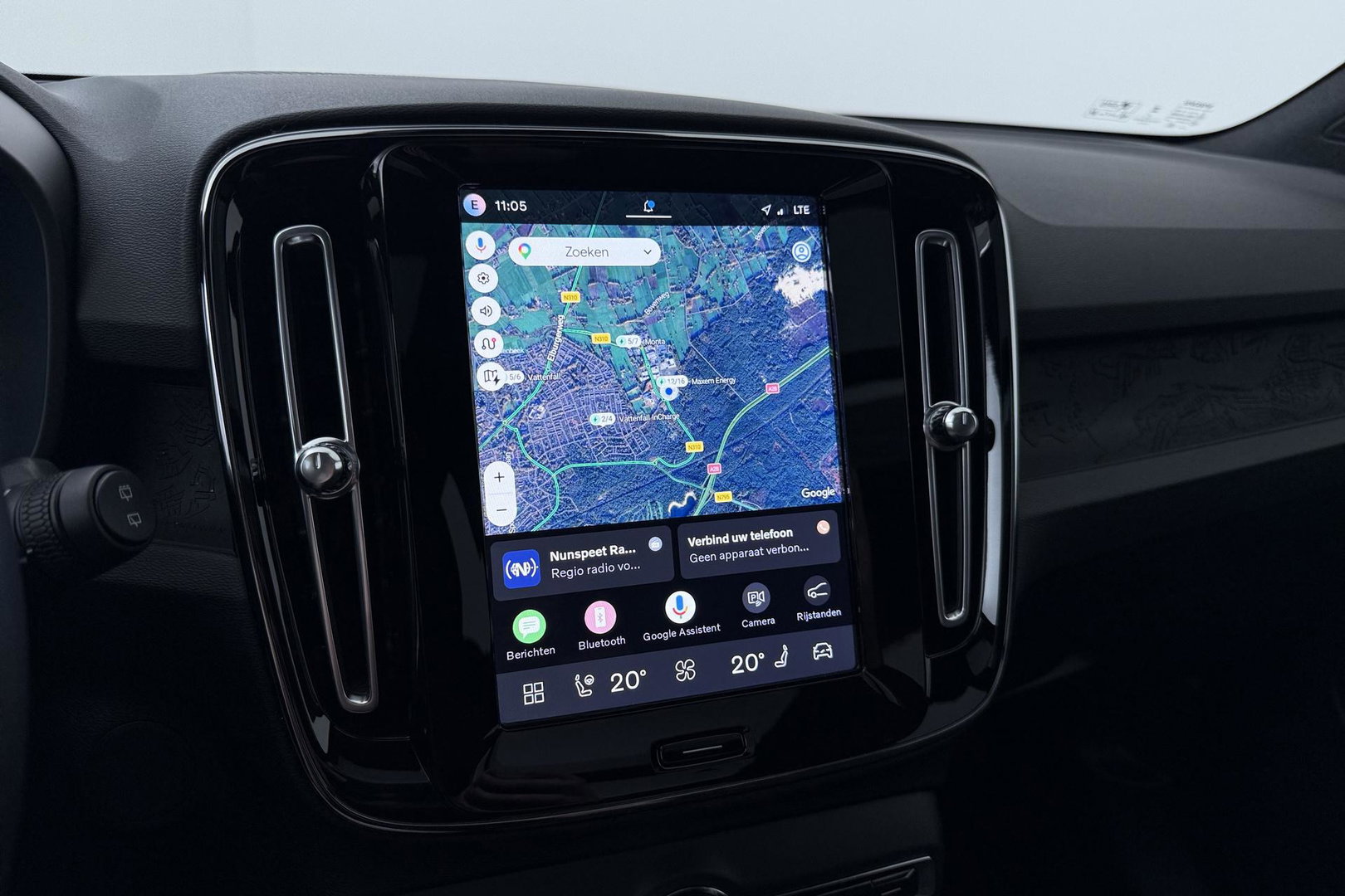 Volvo EX40 Single Motor Extended Range Plus Black Ed. 82 kWh | ACC | Panoramadak | 360° Camera | Harman/Kardon | BLIS | 20 Inch