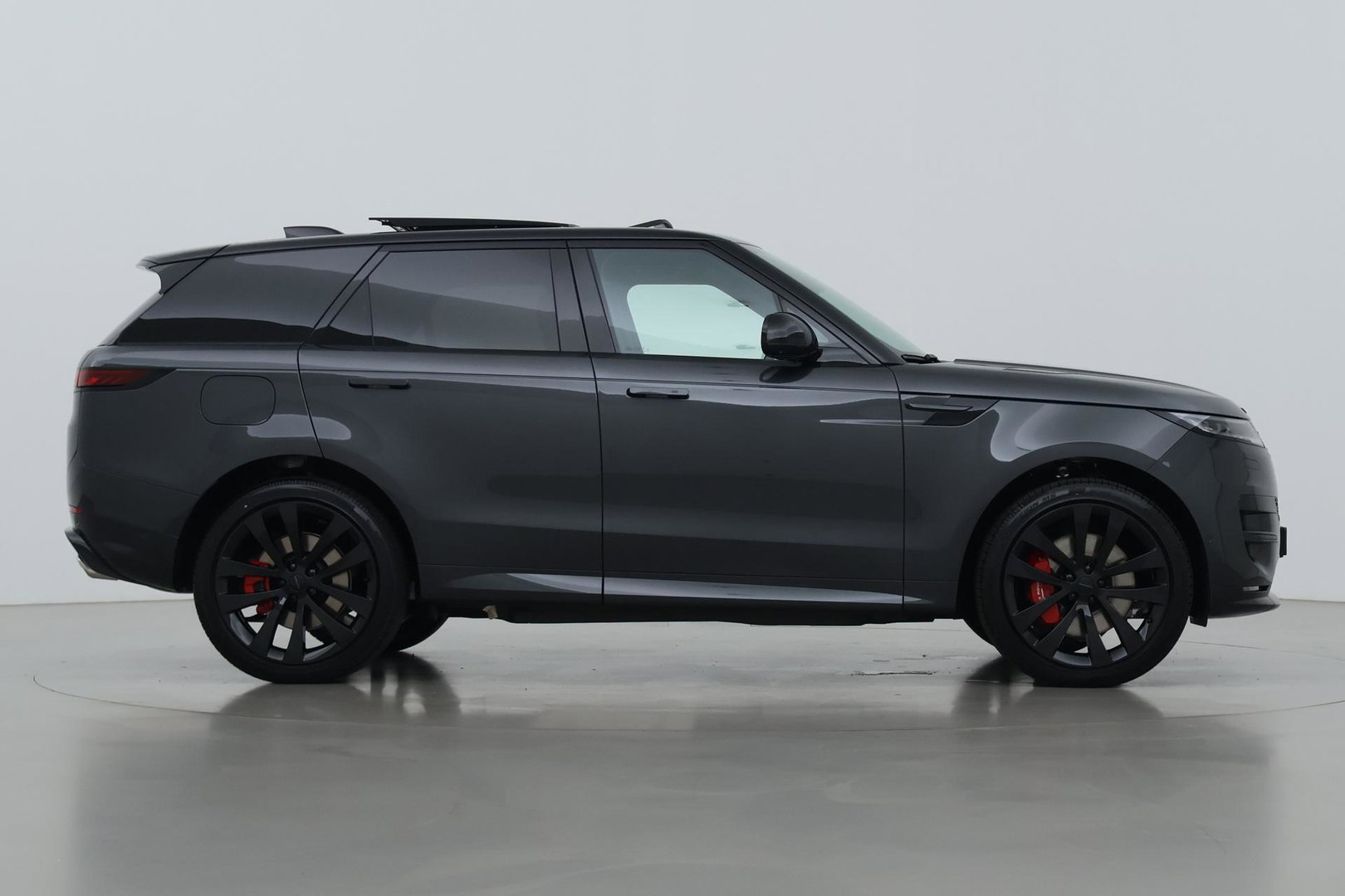 Land Rover Range Rover Sport 3.0 P550e Autobiography PHEV | Black Pack | Massage | Meridian Surround | Koelbox | ClearSight | Trekhaak | 23 Inch