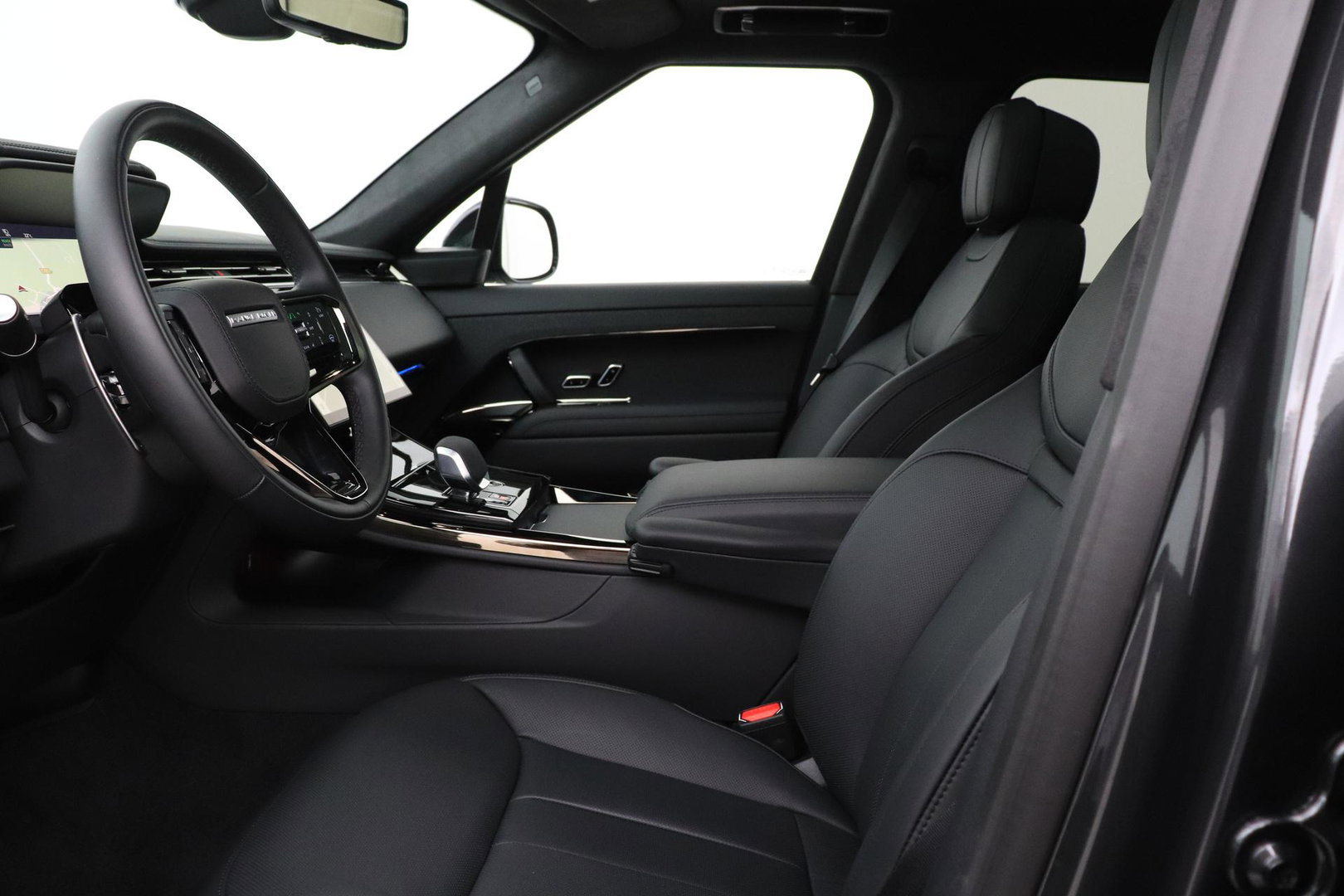 Land Rover Range Rover Sport 3.0 P550e Autobiography PHEV | Black Pack | Massage | Meridian Surround | Koelbox | ClearSight | Trekhaak | 23 Inch