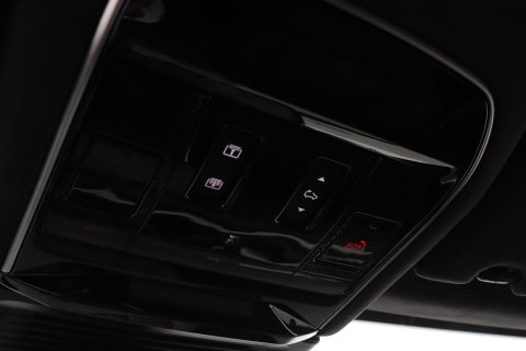 Land Rover Range Rover Sport 3.0 P550e Autobiography PHEV | Black Pack | Massage | Meridian Surround | Koelbox | ClearSight | Trekhaak | 23 Inch