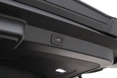 Land Rover Range Rover Sport 3.0 P550e Autobiography PHEV | Black Pack | Massage | Meridian Surround | Koelbox | ClearSight | Trekhaak | 23 Inch