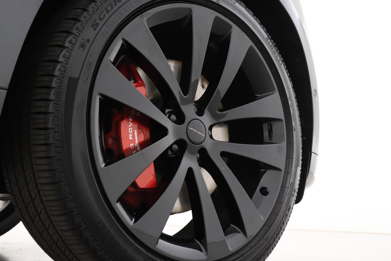 Land Rover Range Rover Sport 3.0 P550e Autobiography PHEV | Black Pack | Massage | Meridian Surround | Koelbox | ClearSight | Trekhaak | 23 Inch