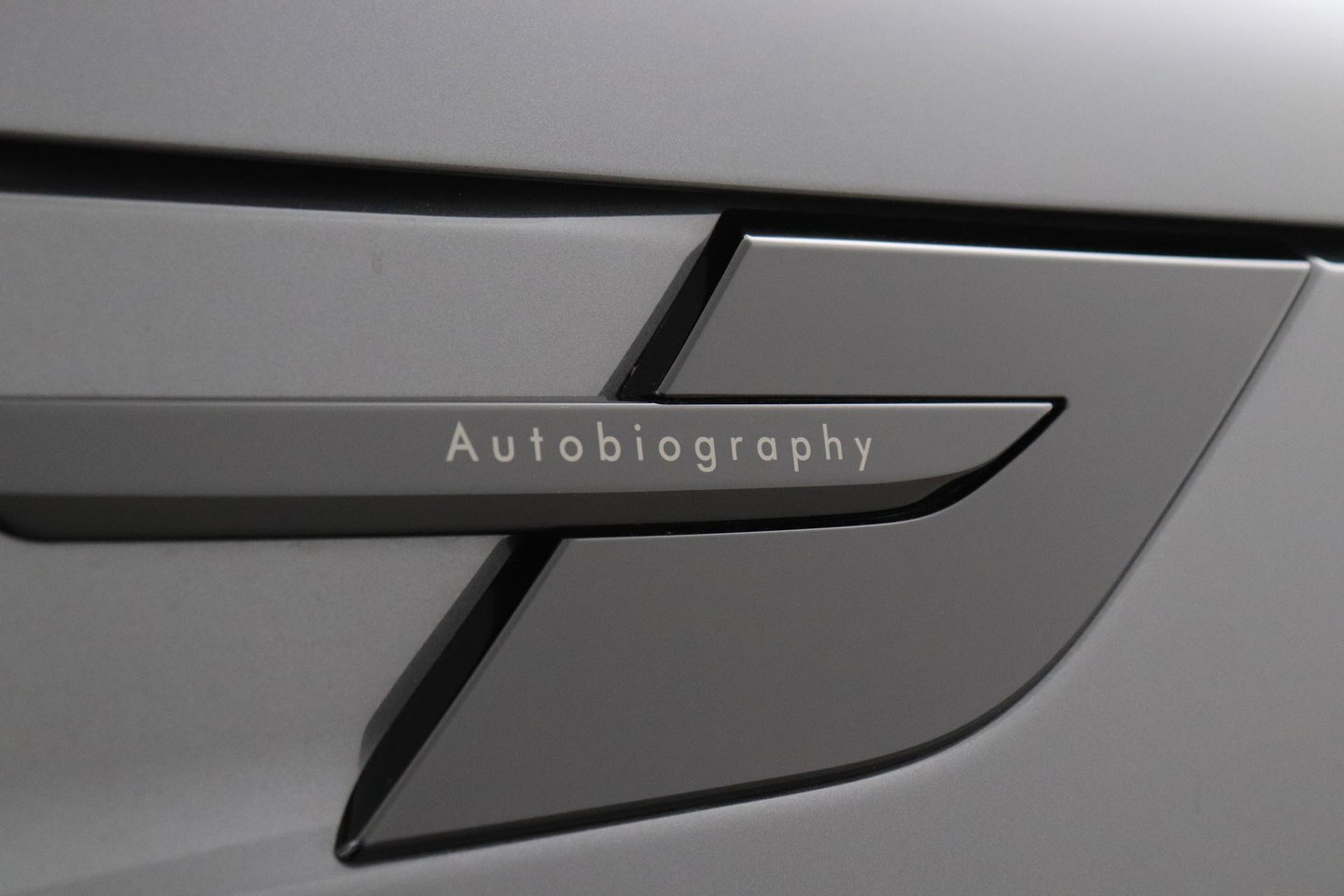 Land Rover Range Rover Sport 3.0 P550e Autobiography PHEV | Black Pack | Massage | Meridian Surround | Koelbox | ClearSight | Trekhaak | 23 Inch
