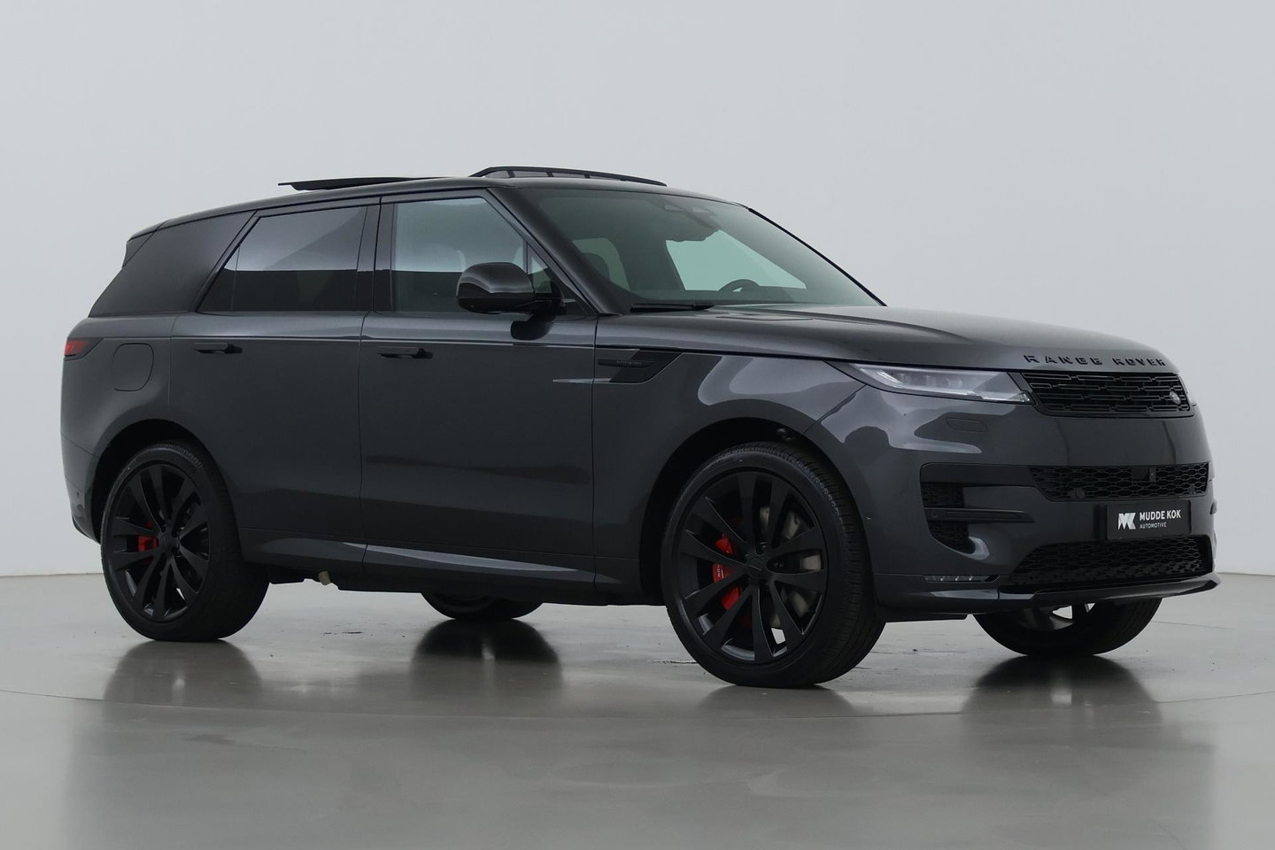Land Rover Range Rover Sport 3.0 P550e Autobiography PHEV | Black Pack | Massage | Meridian Surround | Koelbox | ClearSight | Trekhaak | 23 Inch