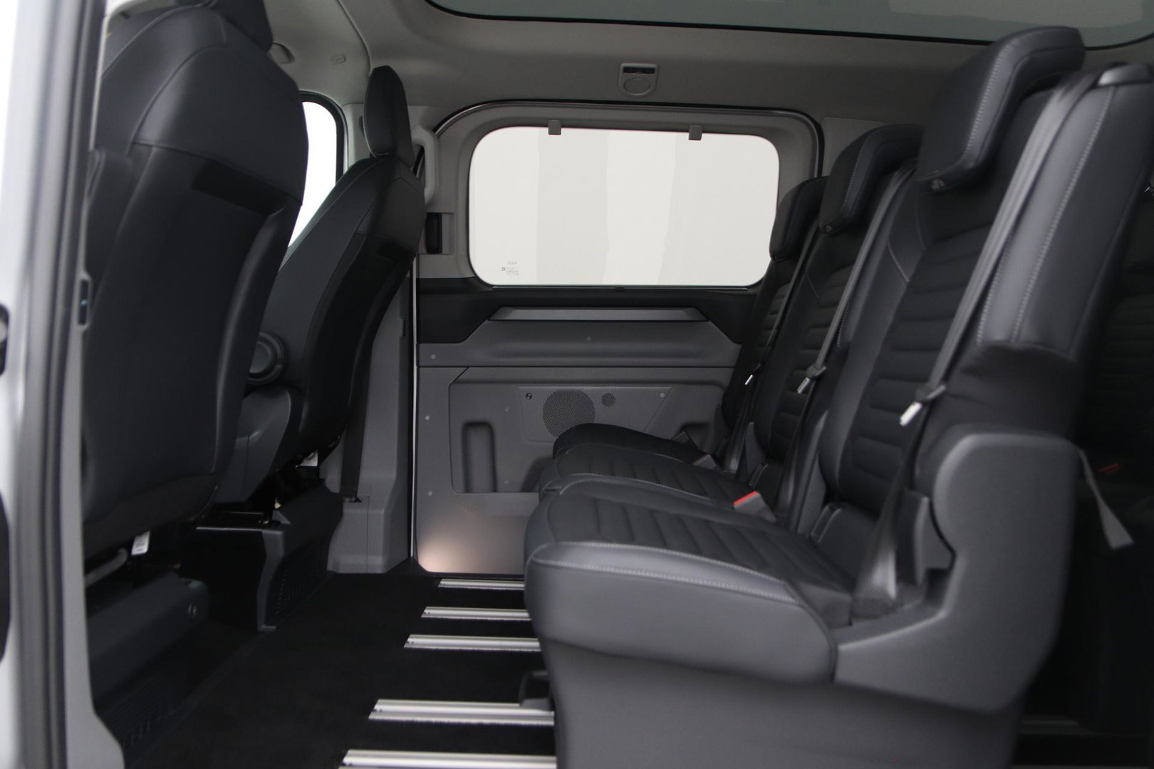 Ford Transit Custom Tourneo 340 2.5 PHEV L1H1 Titanium X | 8P | Panoramadak | ACC | Elektrische Schuifdeuren | Trekhaak | Bang&Olufsen