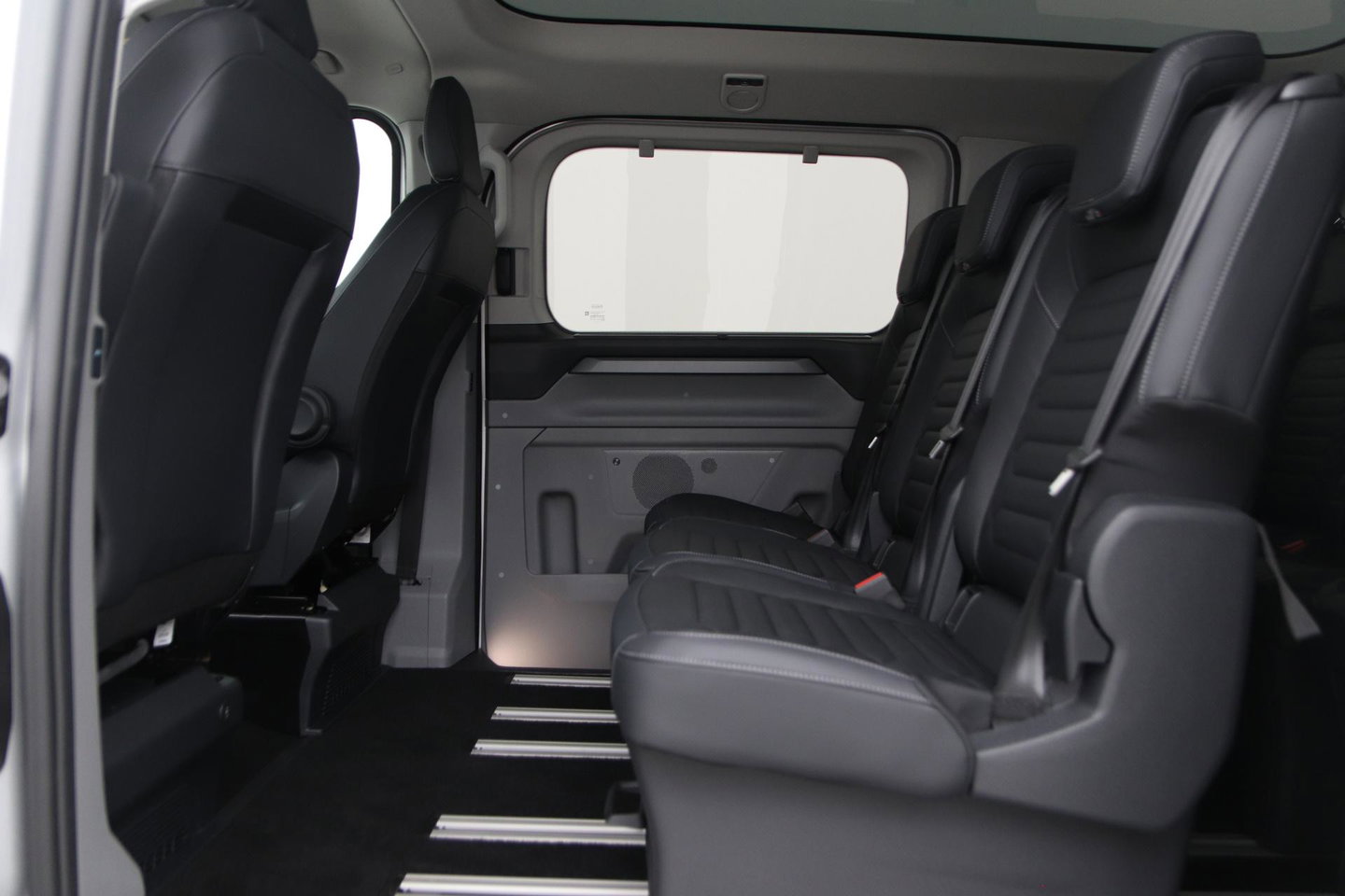 Ford Transit Custom Tourneo 340 2.5 PHEV L1H1 Titanium X | 8P | Panoramadak | ACC | Elektrische Schuifdeuren | Trekhaak | Bang&Olufsen