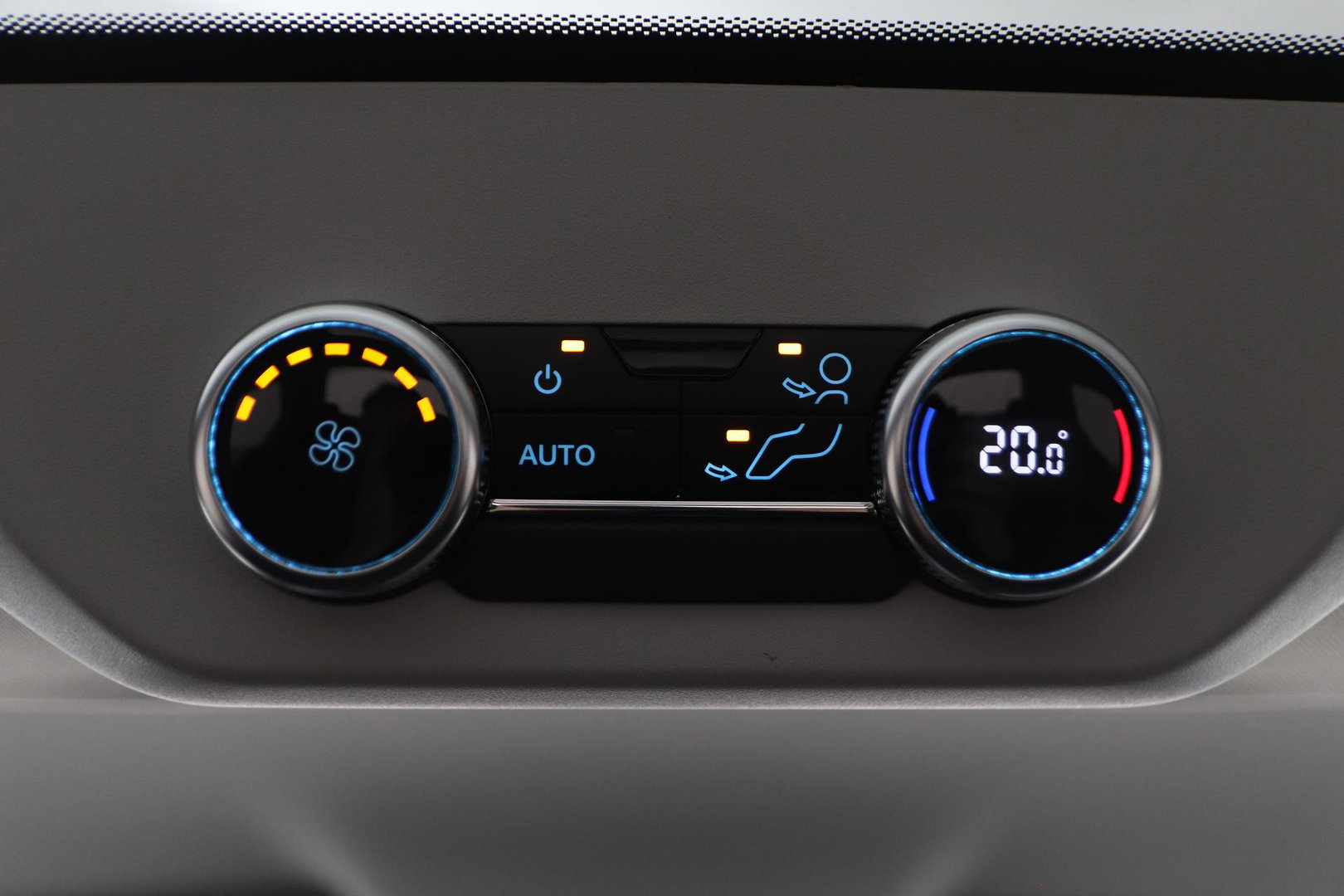 Ford Transit Custom Tourneo 340 2.5 PHEV L1H1 Titanium X | 8P | Panoramadak | ACC | Elektrische Schuifdeuren | Trekhaak | Bang&Olufsen