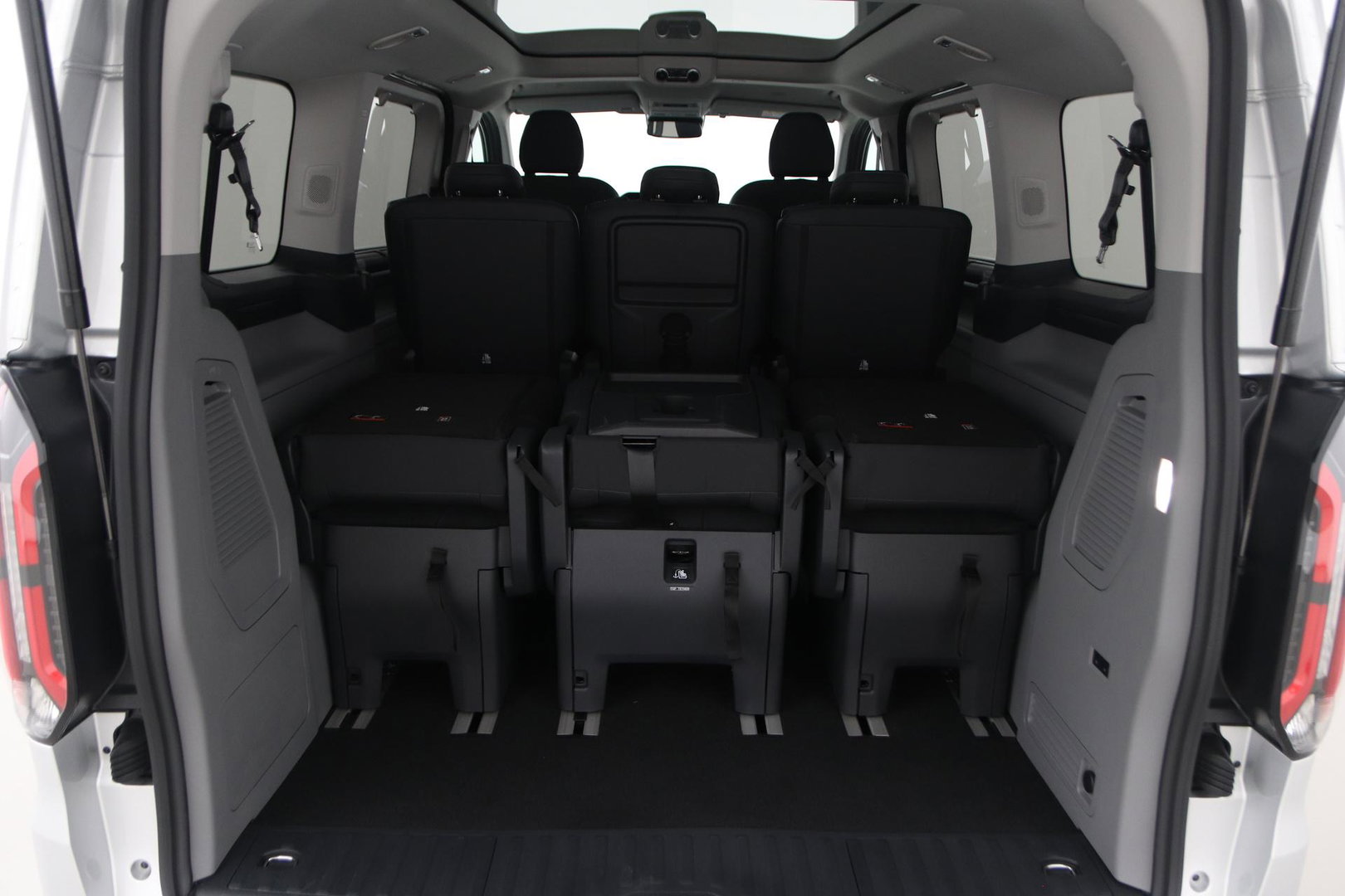 Ford Transit Custom Tourneo 340 2.5 PHEV L1H1 Titanium X | 8P | Panoramadak | ACC | Elektrische Schuifdeuren | Trekhaak | Bang&Olufsen