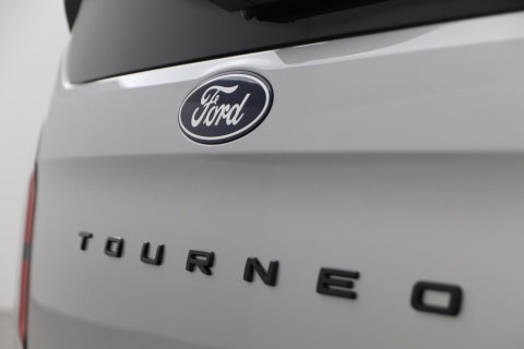 Ford Transit Custom Tourneo 340 2.5 PHEV L1H1 Titanium X | 8P | Panoramadak | ACC | Elektrische Schuifdeuren | Trekhaak | Bang&Olufsen