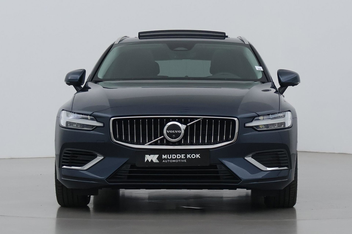 Volvo V60 T8 Plug-in hybrid Plus Bright | ACC | Panoramadak | Harman/Kardon | 360° Camera | Head-Up | BLIS | Stoel+Stuurverwarming
