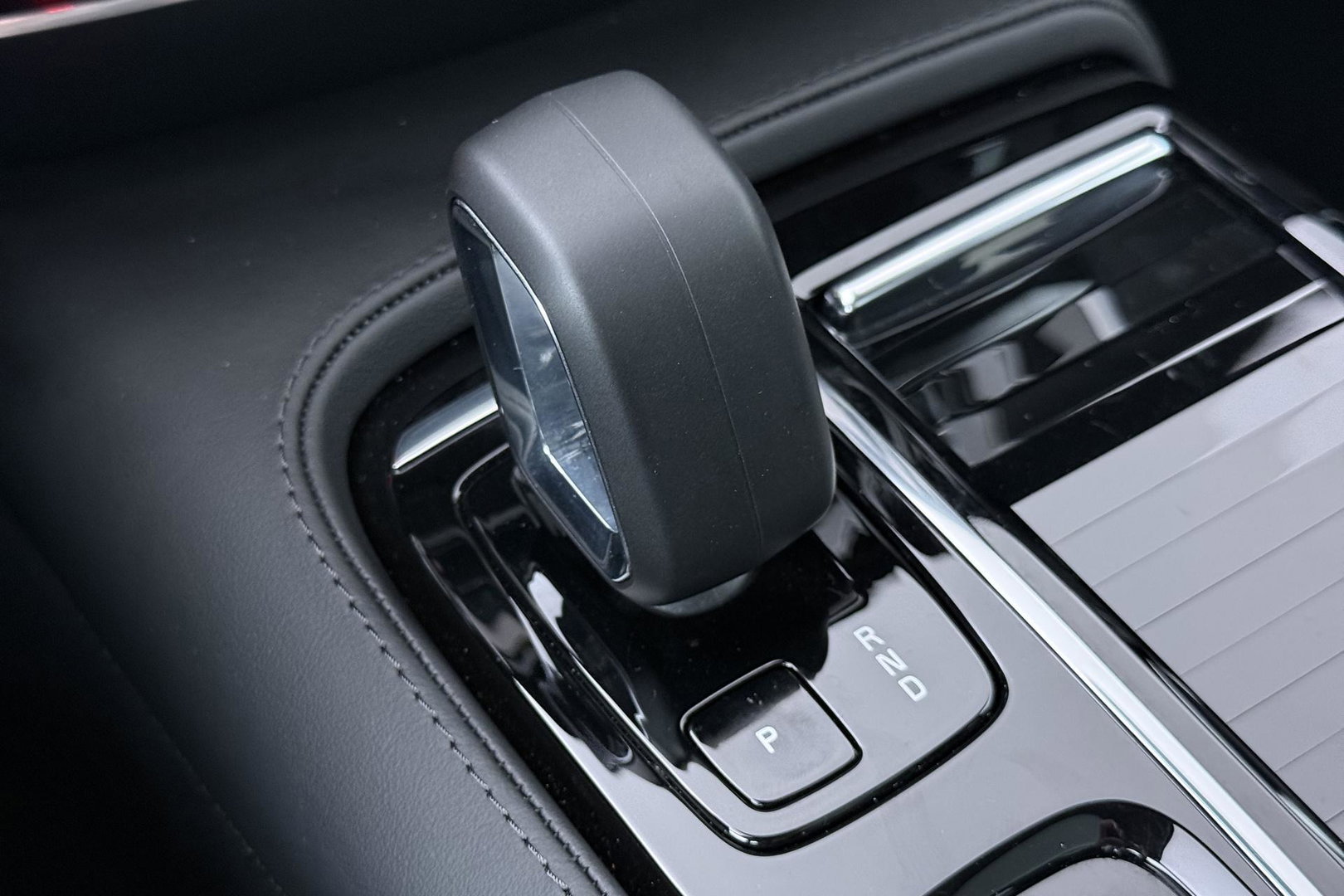 Volvo V60 T8 Plug-in hybrid Plus Bright | ACC | Panoramadak | Harman/Kardon | 360° Camera | Head-Up | BLIS | Stoel+Stuurverwarming