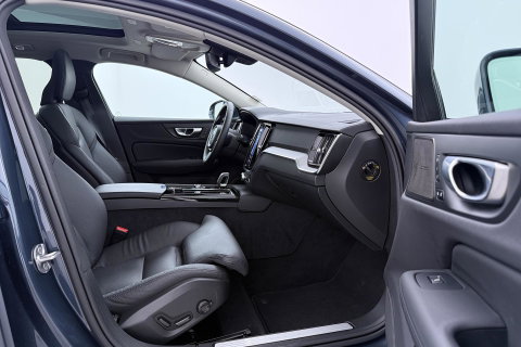 Volvo V60 T8 Plug-in hybrid Plus Bright | ACC | Panoramadak | Harman/Kardon | 360° Camera | Head-Up | BLIS | Stoel+Stuurverwarming