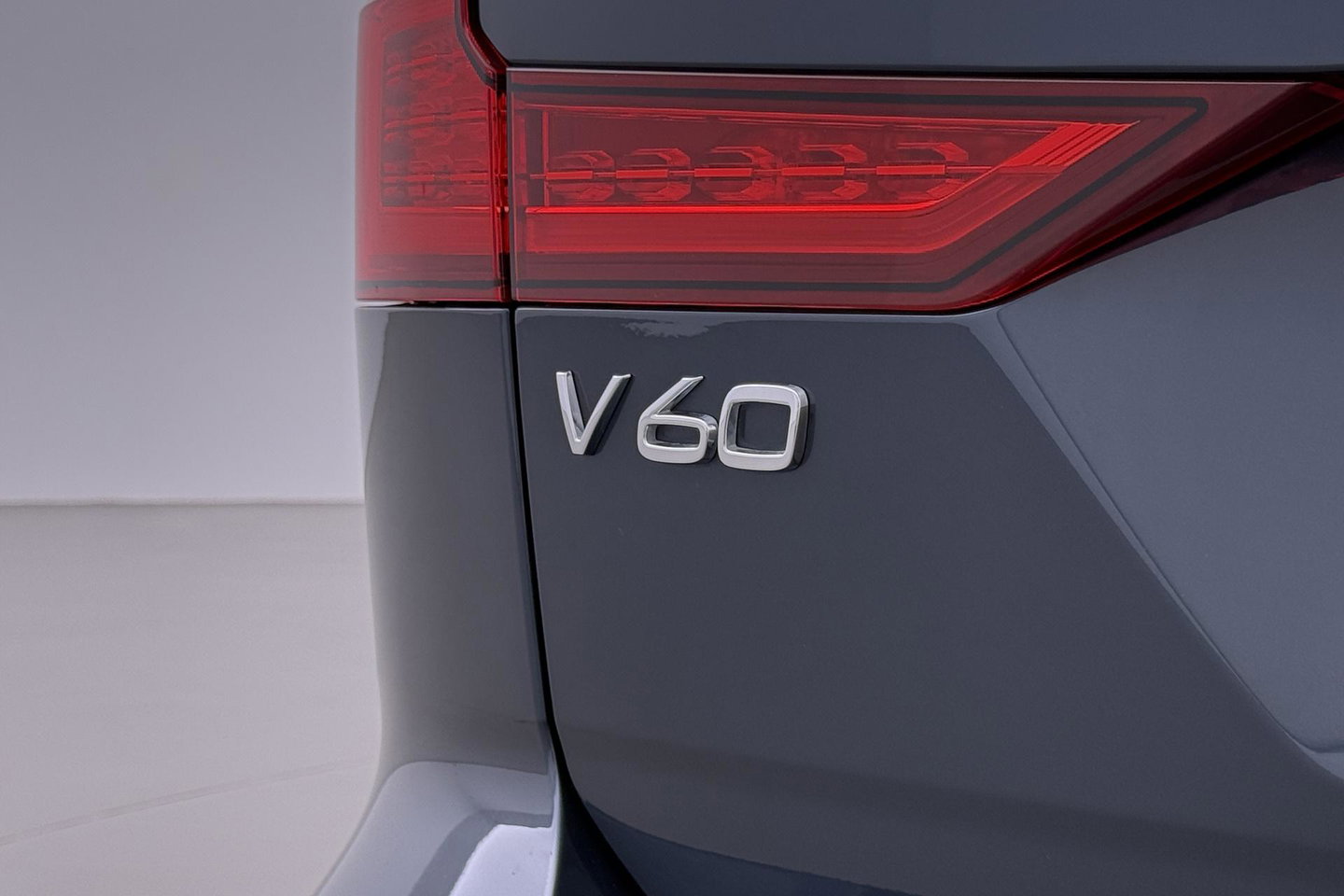 Volvo V60 T8 Plug-in hybrid Plus Bright | ACC | Panoramadak | Harman/Kardon | 360° Camera | Head-Up | BLIS | Stoel+Stuurverwarming