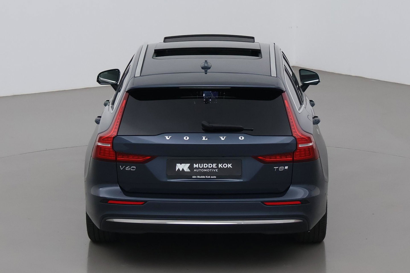 Volvo V60 T8 Plug-in hybrid Plus Bright | ACC | Panoramadak | Harman/Kardon | 360° Camera | Head-Up | BLIS | Stoel+Stuurverwarming