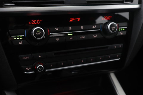 BMW X4 xDrive20i Centennial High Executive | M-Sport | Panoramadak | Vol-Leder | 20 Inch