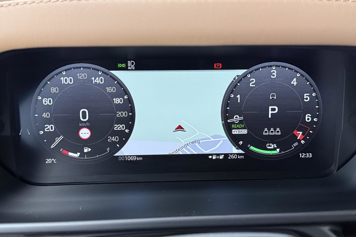 Land Rover Defender 2.0 P300e 110 X | FACELIFT | ClearSight | Meridian Surround | Trekhaak | Luchtvering | Koelbox | Panoramadak | 22 Inch
