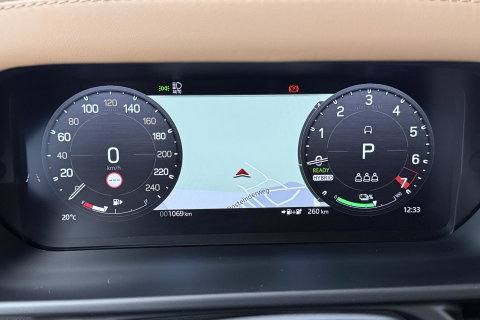 Land Rover Defender 2.0 P300e 110 X | FACELIFT | ClearSight | Meridian Surround | Trekhaak | Luchtvering | Koelbox | Panoramadak | 22 Inch