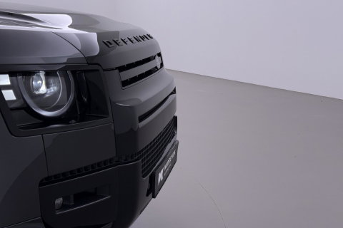 Land Rover Defender 2.0 P300e 110 X | FACELIFT | ClearSight | Meridian Surround | Trekhaak | Luchtvering | Koelbox | Panoramadak | 22 Inch