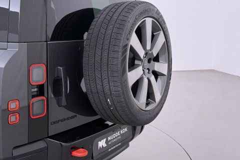 Land Rover Defender 2.0 P300e 110 X | FACELIFT | ClearSight | Meridian Surround | Trekhaak | Luchtvering | Koelbox | Panoramadak | 22 Inch