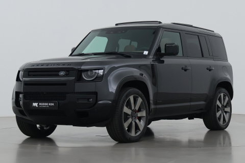 Land Rover Defender 2.0 P300e 110 X | FACELIFT | ClearSight | Meridian Surround | Trekhaak | Luchtvering | Koelbox | Panoramadak | 22 Inch