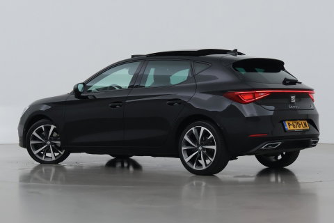 SEAT Leon 1.4 TSI eHybrid PHEV FR | ACC | Panoramadak | Stuurverwarming | Camera | Keyless | 18 Inch