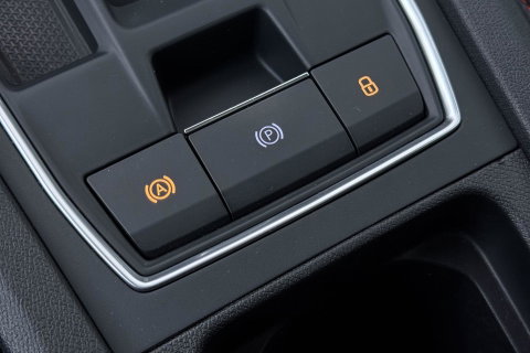 SEAT Leon 1.4 TSI eHybrid PHEV FR | ACC | Panoramadak | Stuurverwarming | Camera | Keyless | 18 Inch