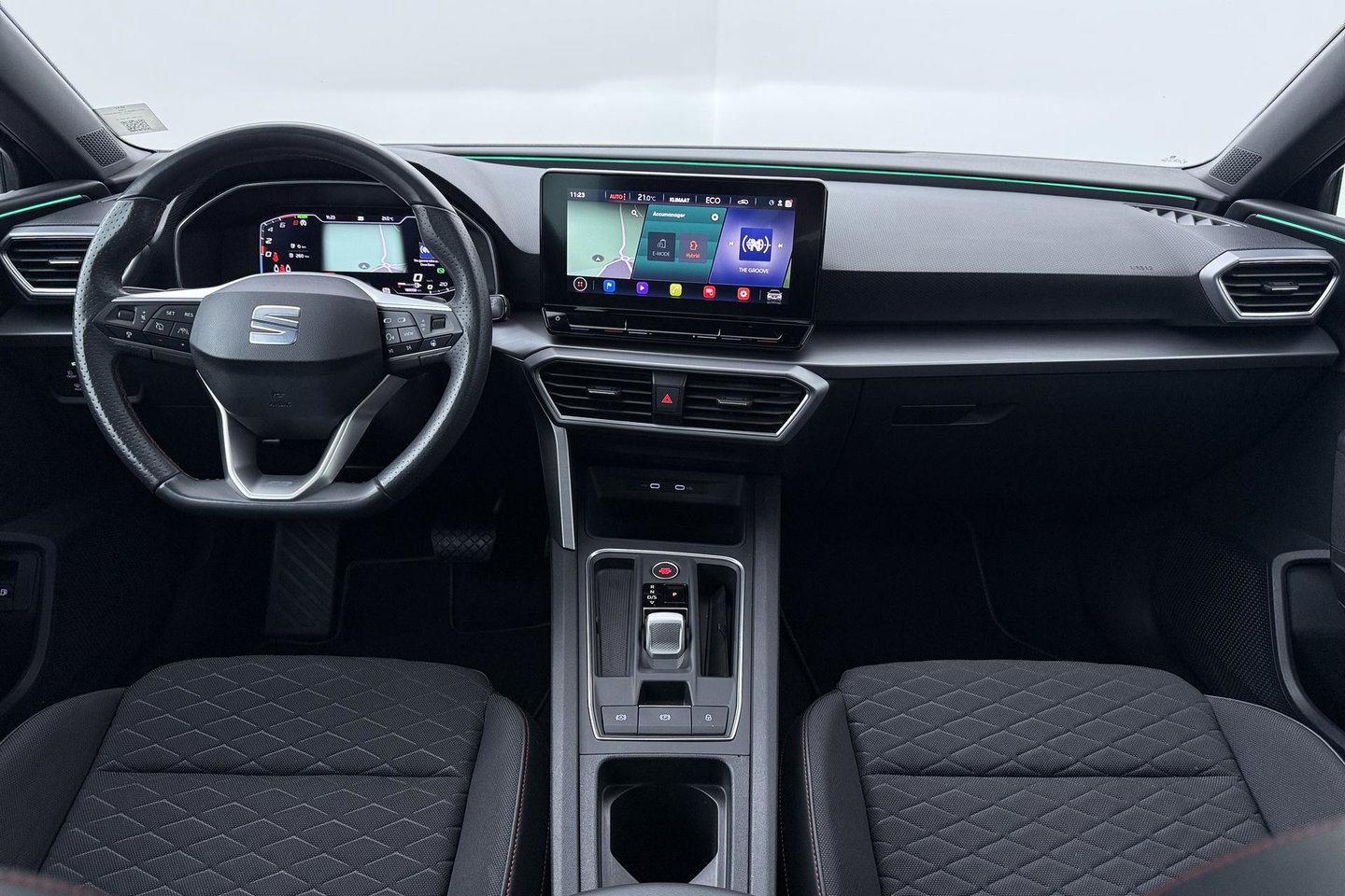 SEAT Leon 1.4 TSI eHybrid PHEV FR | ACC | Panoramadak | Stuurverwarming | Camera | Keyless | 18 Inch