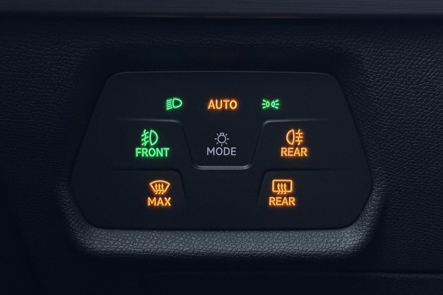 SEAT Leon 1.4 TSI eHybrid PHEV FR | ACC | Panoramadak | Stuurverwarming | Camera | Keyless | 18 Inch