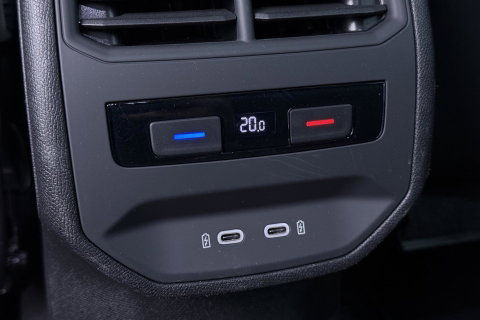 SEAT Leon 1.4 TSI eHybrid PHEV FR | ACC | Panoramadak | Stuurverwarming | Camera | Keyless | 18 Inch