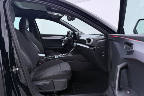 SEAT Leon 1.4 TSI eHybrid PHEV FR | ACC | Panoramadak | Stuurverwarming | Camera | Keyless | 18 Inch