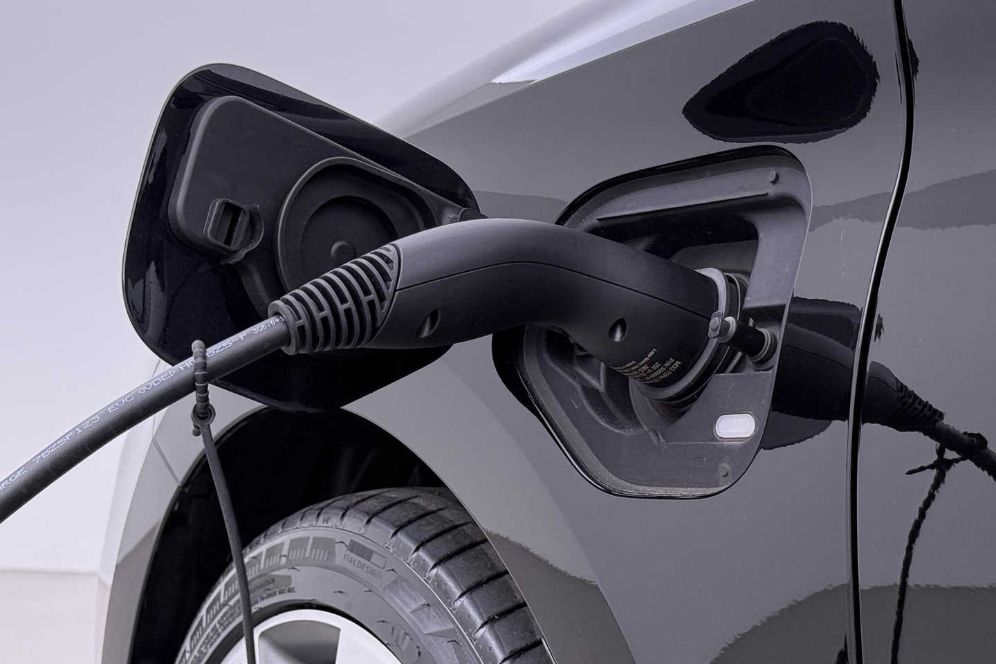 SEAT Leon 1.4 TSI eHybrid PHEV FR | ACC | Panoramadak | Stuurverwarming | Camera | Keyless | 18 Inch