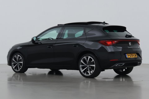 SEAT Leon 1.4 TSI eHybrid PHEV FR | ACC | Panoramadak | Stuurverwarming | Camera | Keyless | 18 Inch