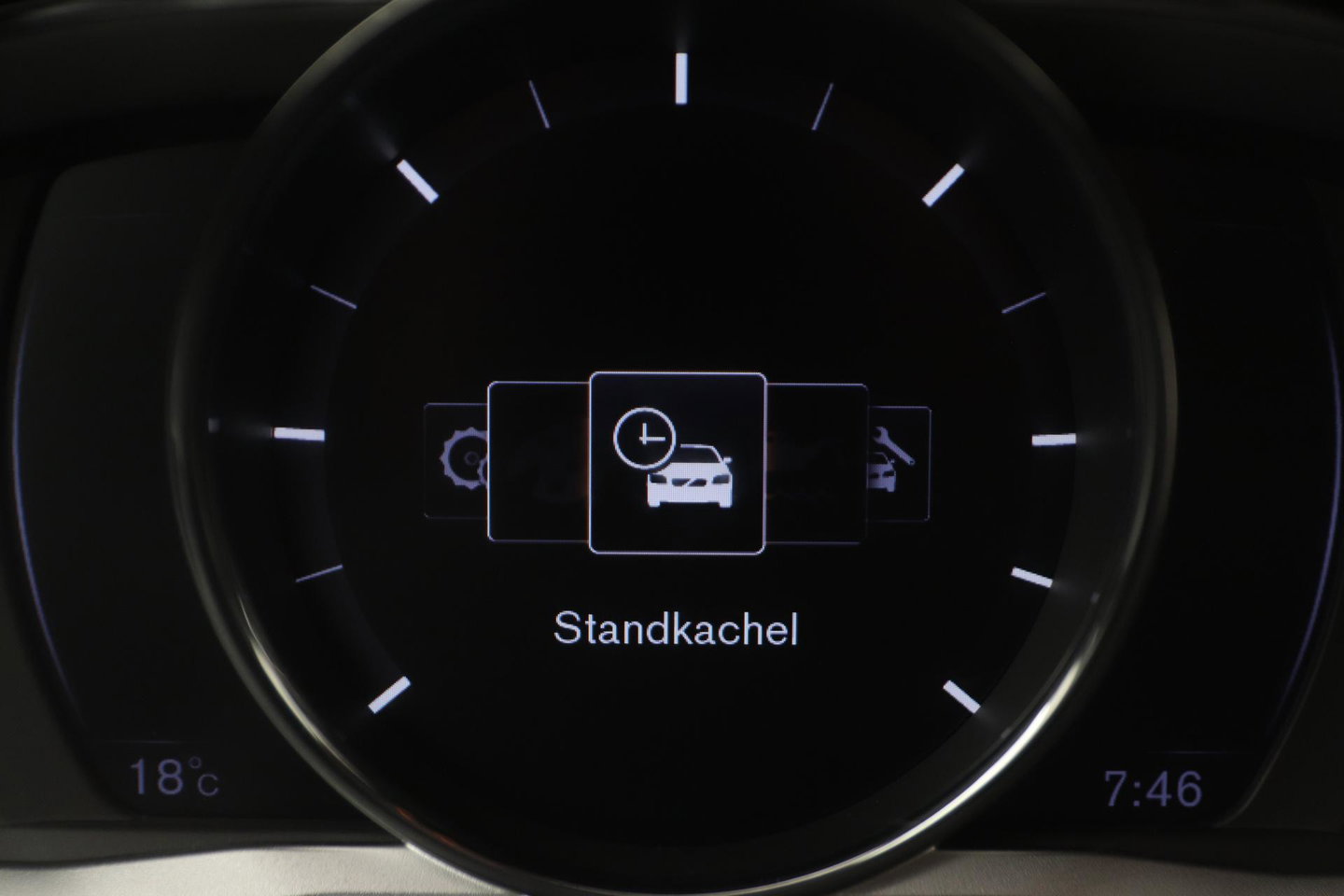 Volvo XC60 2.4 D5 Summum | ACC | Camera | BLIS | Trekhaak | Standkachel | Getint Glas