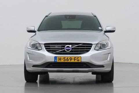 Volvo XC60 2.4 D5 Summum | ACC | Camera | BLIS | Trekhaak | Standkachel | Getint Glas