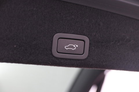 Volvo XC60 2.4 D5 Summum | ACC | Camera | BLIS | Trekhaak | Standkachel | Getint Glas