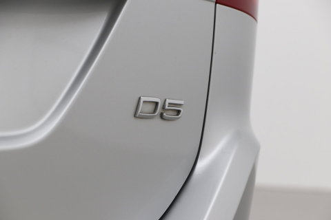 Volvo XC60 2.4 D5 Summum | ACC | Camera | BLIS | Trekhaak | Standkachel | Getint Glas