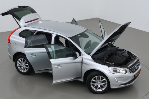 Volvo XC60 2.4 D5 Summum | ACC | Camera | BLIS | Trekhaak | Standkachel | Getint Glas